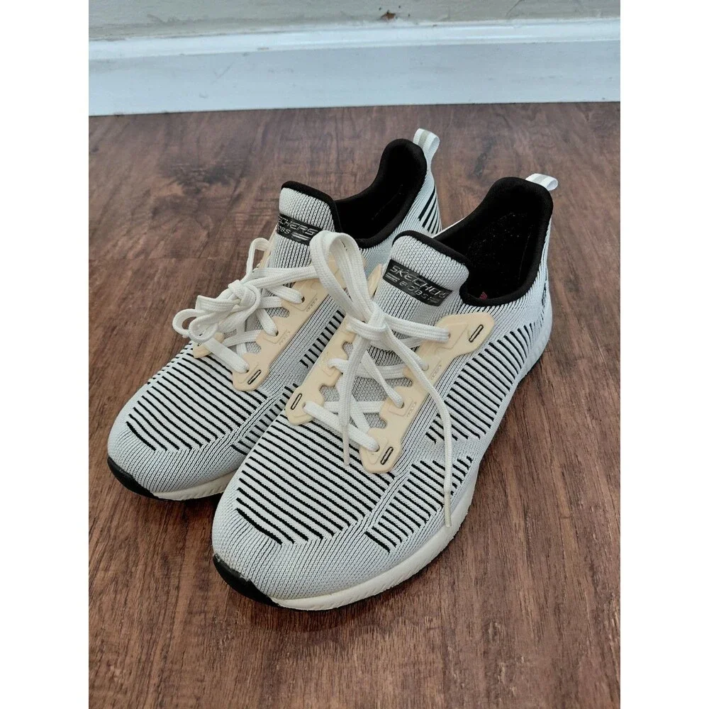 Skechers Bobs Memory Foam Women Size us 9.5 White Black Sneakers Shoes